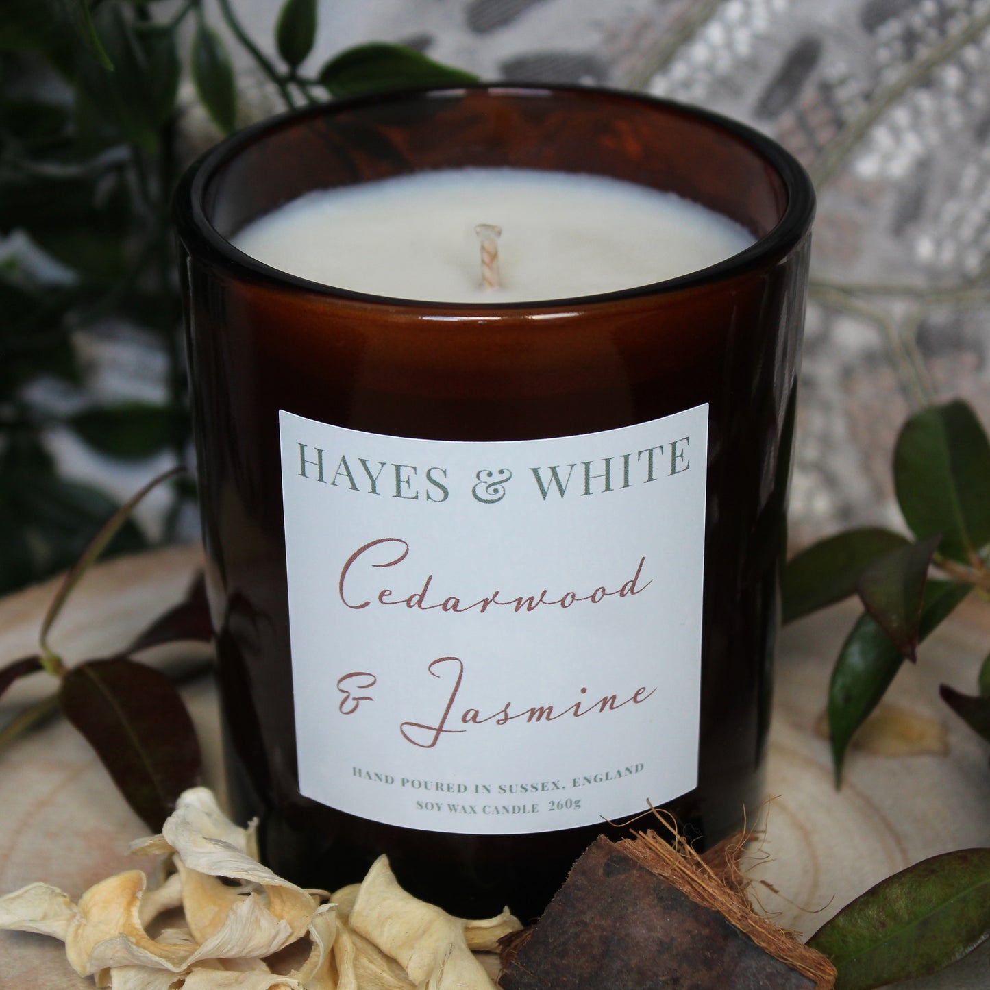 Cedarwood & Jasmine 260g Amber