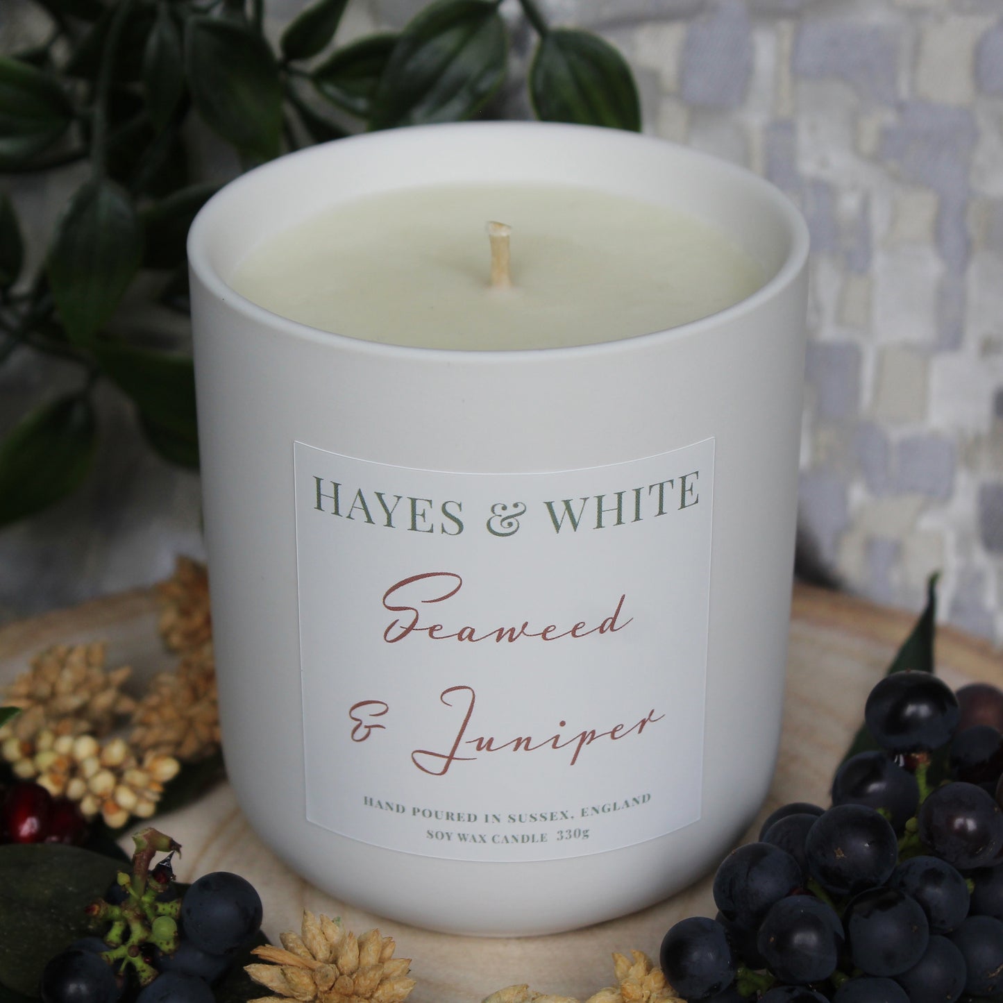 Seaweed & Juniper 330g Pastel White