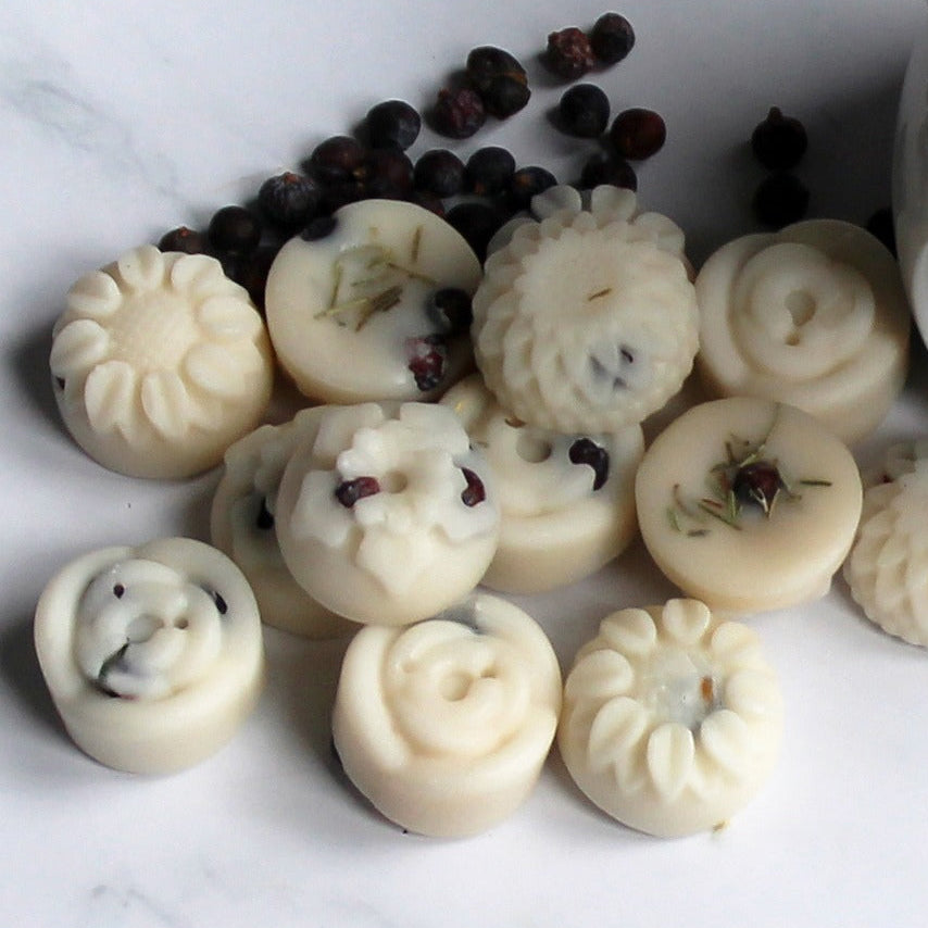 Botanical Soy Wax Melts Seaweed & Juniper | Pack of 14 | Hand-Poured | Handmade in Sussex